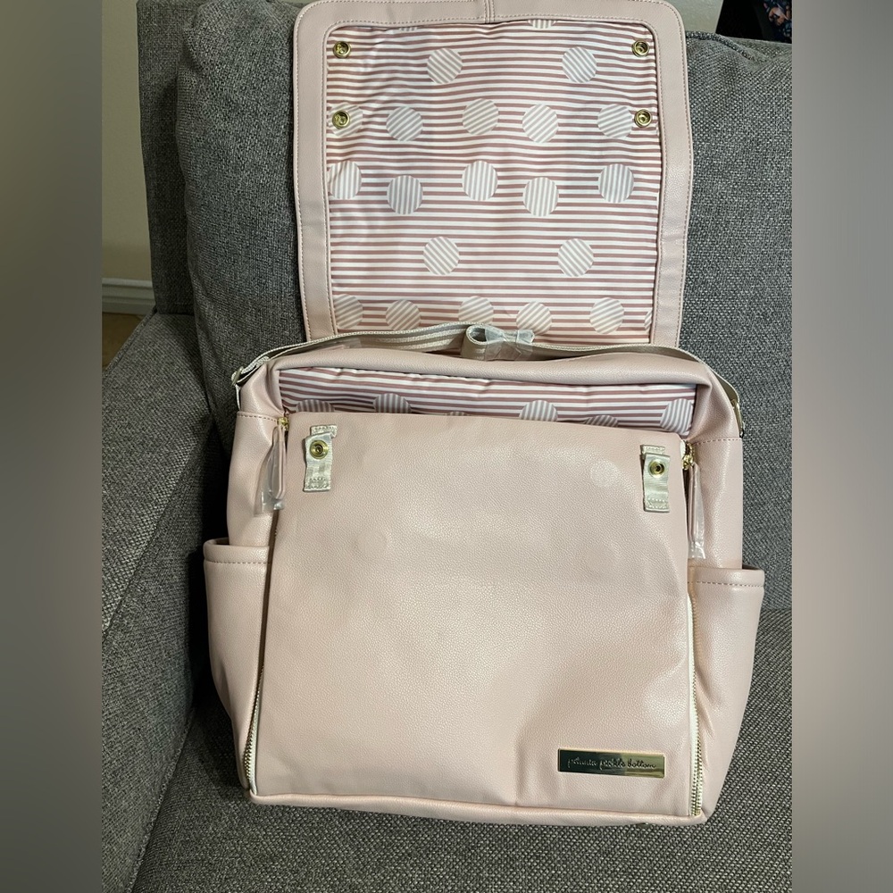Petunia Pickle Bottom Minnie Mouse Diaper Backpack - Picture 7 of 16